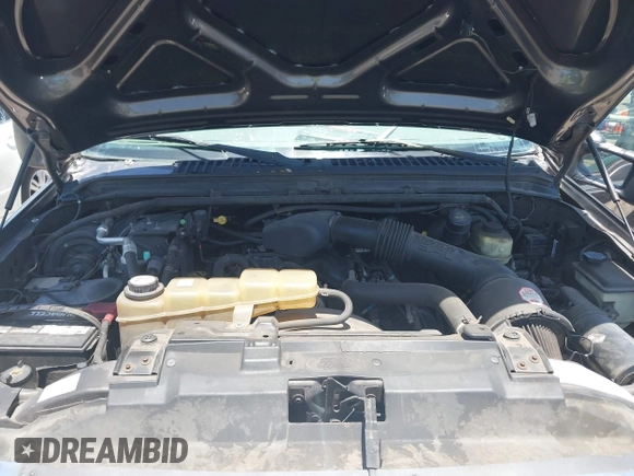 2004 Ford F-250 XL z VIN 1FTNW20L94EB48554, wystawiony jako IAAI lot #42451865 z przebiegiem 182 537 mil mil oraz . Historia ofert i sprzedaży dostępna na DreamBid. Obrazek 10.
