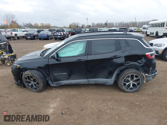 2024 Jeep Compass Limited z VIN 3C4NJDCN1RT141824, wystawiony jako IAAI lot #40741507 z przebiegiem 3 028 mil mil oraz . Historia ofert i sprzedaży dostępna na DreamBid. Obrazek 14.