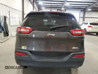 2014 Jeep Cherokee Latitude z VIN 1C4PJLCB0EW221659, wystawiony jako Copart lot #47098115 z przebiegiem 166 110 mil mil oraz Szkoda całkowita • Salvage title. Historia ofert i sprzedaży dostępna na DreamBid. Obrazek 6.