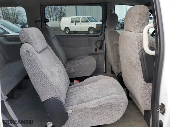 2004 Pontiac Montana w/1SA Pkg with VIN 1GMDX03E24D173534, listed as a Copart auction lot 82599234 with 155,631 mi miles and Salvage Title. Bid and sale history available at carsss.com. Image 11.
