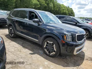 2023 Kia Telluride EX with VIN 5XYP34GC8PG361526, listed as a Copart auction lot 64473655 with 31,833 mi miles and Salvage title. Bid and sale history available at DreamBid. Image 4.
