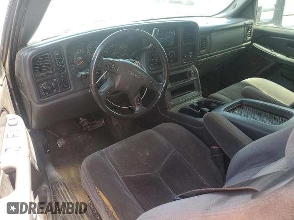 2005 GMC Sierra 2500HD SLT with VIN 1GTHK29U95E103121, listed as a Copart auction lot 57219545 with Not provided miles and Salvage title. Bid and sale history available at DreamBid. Image 8.