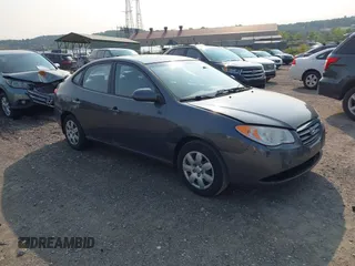 2009 Hyundai Elantra SE z VIN KMHDU46D49U674676, wystawiony jako IAAI lot #42411018 z przebiegiem 107 655 mil mil oraz . Historia ofert i sprzedaży dostępna na DreamBid. Obrazek 1.