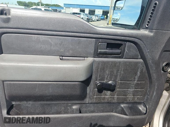 2014 Ford F-150 XL with VIN 1FTMF1CM5EKD54547, listed as a IAAI auction lot 42729479 with 188,818 mi miles and . Bid and sale history available at DreamBid. Image 26.