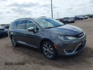 2018 Chrysler Pacifica Limited z VIN 2C4RC1GG1JR105869, wystawiony jako IAAI lot #42064725 z przebiegiem 140 766 mil mil oraz . Historia ofert i sprzedaży dostępna na DreamBid. Obrazek 13.