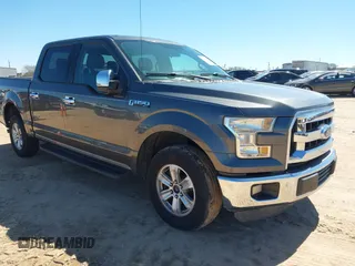 2015 Ford F-150 XL with VIN 1FTEW1CF5FFB62819, listed as a IAAI auction lot 41716403 with 218,789 mi miles. Bid and sale history available at carsss.com. Image 1.
