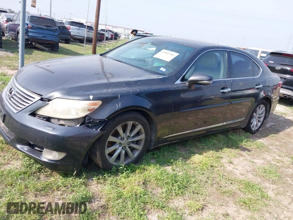 2011 Lexus LS 460 z VIN JTHCL5EF8B5011217, wystawiony jako IAAI lot #41941389 z przebiegiem Nie podano mil oraz . Historia ofert i sprzedaży dostępna na DreamBid. Obrazek 14.