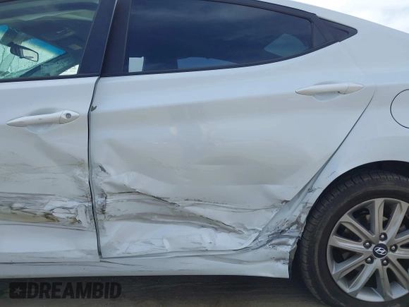 2015 Hyundai Elantra SE с VIN 5NPDH4AE7FH592021, выставлен на аукционе IAAI как лот 42251541 с пробегом Не указан миль и . История ставок и продаж доступна на DreamBid. Изображение 17.