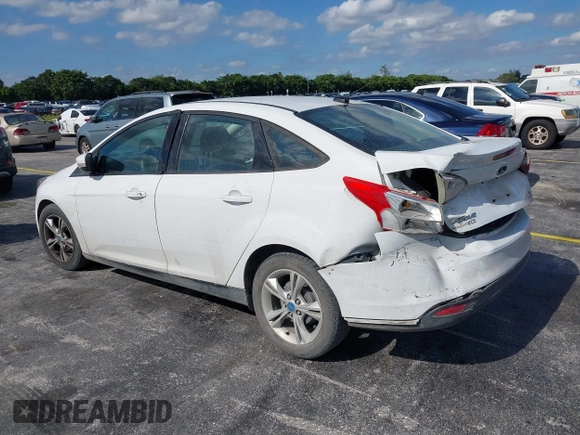 2013 Ford Focus SE with VIN 1FADP3F20DL125792, listed as a IAAI auction lot 40843871 with Not Provided miles. Bid and sale history available at carsss.com. Image 3.