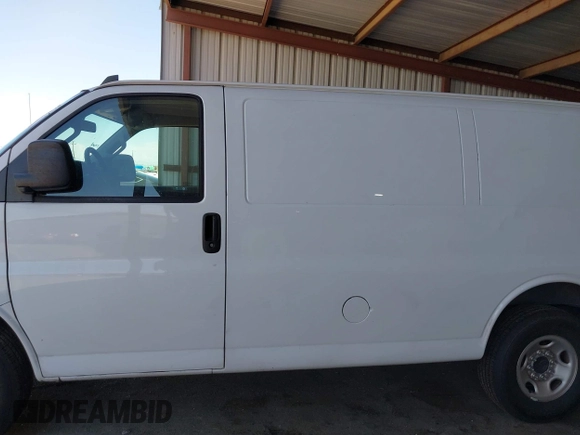 2018 Chevrolet Express Cargo with VIN 1GCWGAFP0J1339529, listed as a IAAI auction lot 42783116 with 121,861 mi miles and . Bid and sale history available at DreamBid. Image 14.