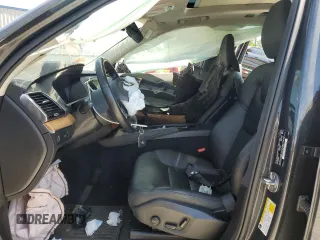 2022 Volvo XC90 Momentum z VIN YV4A221K8N1830007, wystawiony jako Copart lot #53512435 z przebiegiem 39 021 mil mil oraz Szkoda całkowita • Salvage title. Historia ofert i sprzedaży dostępna na DreamBid. Obrazek 7.