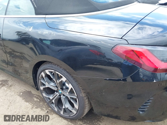 2025 BMW 4 Series 430i z VIN WBA33DB08SCU35159, wystawiony jako IAAI lot #42019631 z przebiegiem 895 mil mil oraz . Historia ofert i sprzedaży dostępna na DreamBid. Obrazek 22.