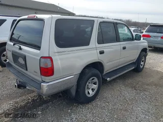2000 Toyota 4Runner with VIN JT3GM84R6Y0055563, listed as a IAAI auction lot 41885830 with 243,885 mi miles. Bid and sale history available at carsss.com. Image 4.