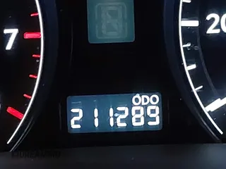 2010 Lexus RX 350 с VIN 2T2BK1BAXAC002601, выставлен на аукционе IAAI как лот 42605025 с пробегом 211 289 миль миль и . История ставок и продаж доступна на DreamBid. Изображение 16.