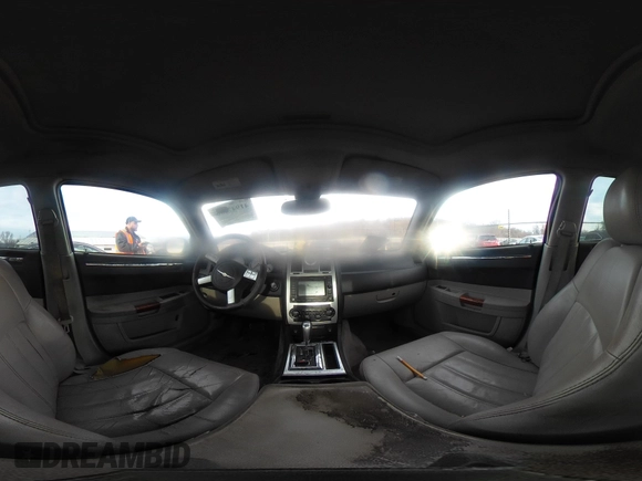 2006 Chrysler 300 C with VIN 2C3LK63H56H423161, listed as a IAAI auction lot 41947286 with 227,092 mi miles and . Bid and sale history available at carsss.com. Image 18.