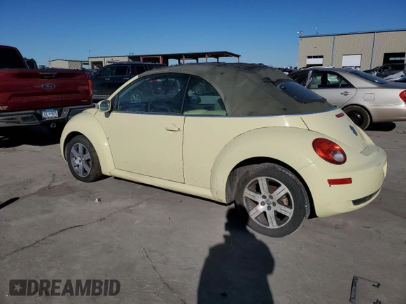 2006 Volkswagen Beetle with VIN 3VWPF31Y66M309221, listed as a Copart auction lot 84337164 with Not provided miles and Clean title. Bid and sale history available at DreamBid. Image 2.