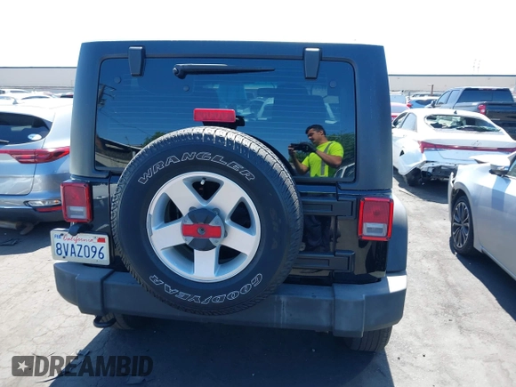 2017 Jeep Wrangler Sport with VIN 1C4AJWAG2HL588381, listed as a IAAI auction lot 41923173 with 86,095 mi miles and . Bid and sale history available at DreamBid. Image 17.