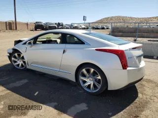 2014 Cadillac ELR z VIN 1G6RR1E48EU600850, wystawiony jako Copart lot #55169115 z przebiegiem 26 604 mil mil oraz Szkody całkowita. Historia ofert i sprzedaży dostępna na DreamBid. Obrazek 2.