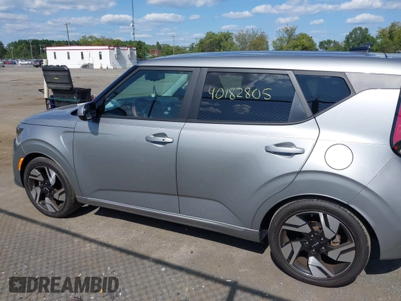 2023 Kia Soul GT-Line with VIN KNDJ53AU4P7851874, listed as a IAAI auction lot 40182805 with 12,229 mi miles. Bid and sale history available at carsss.com. Image 14.
