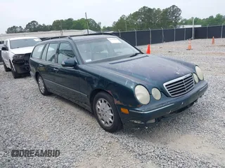 2002 Mercedes-Benz E-Class with VIN WDBJH65J12B462834, listed as a IAAI auction lot 42086848 with 190,720 mi miles. Bid and sale history available at carsss.com. Image 1.