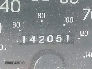1999 Ford Econoline Passenger XL z VIN 1FMRE112XXHA78677, wystawiony jako IAAI lot #41973782 z przebiegiem 142 051 mil mil oraz . Historia ofert i sprzedaży dostępna na DreamBid. Obrazek 7.