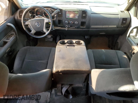 2008 Chevrolet Silverado 1500 LTZ with VIN 3GCEC13J18G298301, listed as a Copart auction lot 52703855 with 304,636 mi miles and Salvage Title. Bid and sale history available at DreamBid. Image 8.