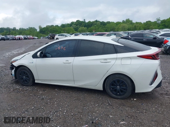 2020 Toyota Prius LE with VIN JTDKARFP2L3146028, listed as a IAAI auction lot 42192696 with 86,201 mi miles and . Bid and sale history available at DreamBid. Image 15.