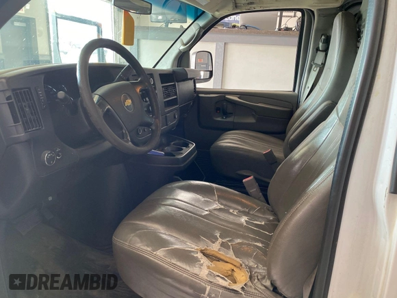 2015 Chevrolet Express Cargo with VIN 1GCWGFCG0F1145334, listed as a IAAI auction lot 42610461 with 143,162 mi miles and . Bid and sale history available at DreamBid. Image 20.