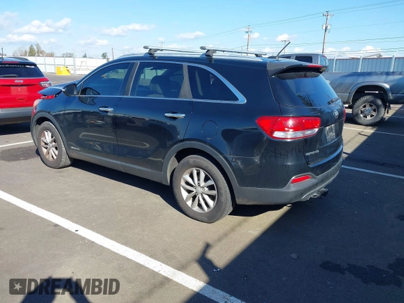 2016 Kia Sorento LX with VIN 5XYPGDA58GG137610, listed as a IAAI auction lot 41739192 with 141,516 mi miles and . Bid and sale history available at DreamBid. Image 3.