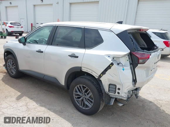 2025 Nissan Rogue S with VIN 5N1BT3AB4SC834268, listed as a IAAI auction lot 42273657 with 1,499 mi miles and . Bid and sale history available at DreamBid. Image 3.