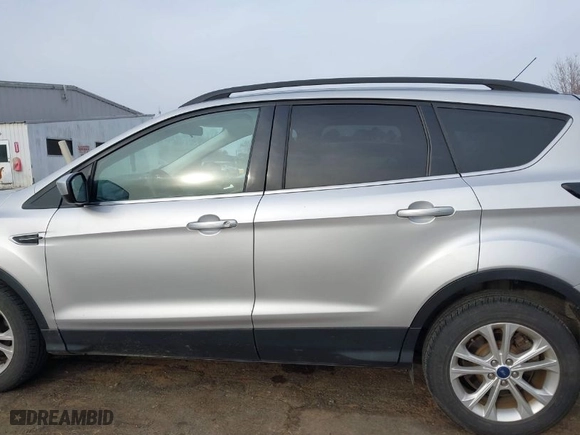 2017 Ford Escape SE with VIN 1FMCU0GDXHUC59699, listed as a IAAI auction lot 41790667 with 92,731 mi miles. Bid and sale history available at carsss.com. Image 14.