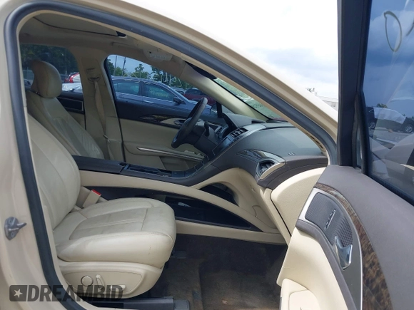 2015 Lincoln MKZ Hybrid with VIN 3LN6L2LU4FR603033, listed as a IAAI auction lot 42445520 with 258,998 mi miles and . Bid and sale history available at DreamBid. Image 5.