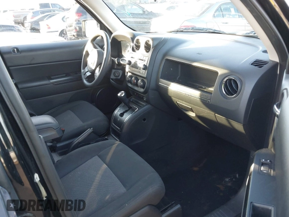2012 Jeep Patriot Sport with VIN 1C4NJPBA1CD670512, listed as a IAAI auction lot 41208274 with 107,171 mi miles and . Bid and sale history available at DreamBid. Image 5.
