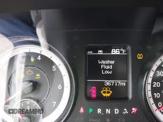 2022 Ram 1500 Tradesman z VIN 3C6RR6KG5NG352432, wystawiony jako IAAI lot #41528831 z przebiegiem 36 717 mil mil oraz . Historia ofert i sprzedaży dostępna na DreamBid. Obrazek 15.
