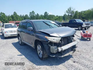 2011 Toyota Highlander Limited with VIN 5TDYK3EH3BS027884, listed as a IAAI auction lot 42527160 with 310,068 mi miles and . Bid and sale history available at DreamBid. Image 1.