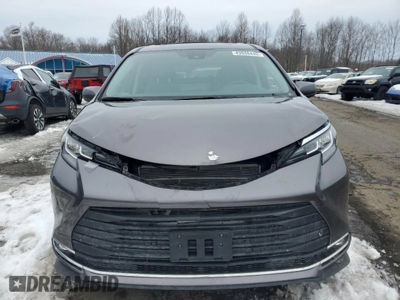 2023 Toyota Sienna XLE with VIN 5TDYSKFC3PS075955, listed as a Copart auction lot 43948445 with 24,477 mi miles and Salvage Title. Bid and sale history available at carsss.com. Image 5.