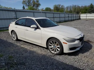 2015 BMW 3 Series 320i xDrive z VIN WBA3C3G53FNT52814, wystawiony jako Copart lot #56390105 z przebiegiem 147 364 mil mil oraz Szkoda całkowita • Salvage title. Historia ofert i sprzedaży dostępna na DreamBid. Obrazek 4.