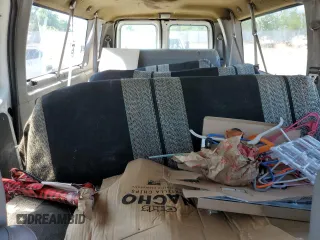 2002 Ford Econoline Passenger XL с VIN 1FBSS31L02HB56870, выставлен на аукционе Copart как лот 59566015 с пробегом 257 785 миль миль и Списание • Salvage title. История ставок и продаж доступна на DreamBid. Изображение 10.