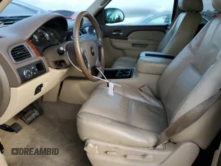 2012 Chevrolet Suburban LT with VIN 1GNSCJE01CR189683, listed as a Copart auction lot 53860805 with 194,079 mi miles and Salvage Title. Bid and sale history available at carsss.com. Image 7.
