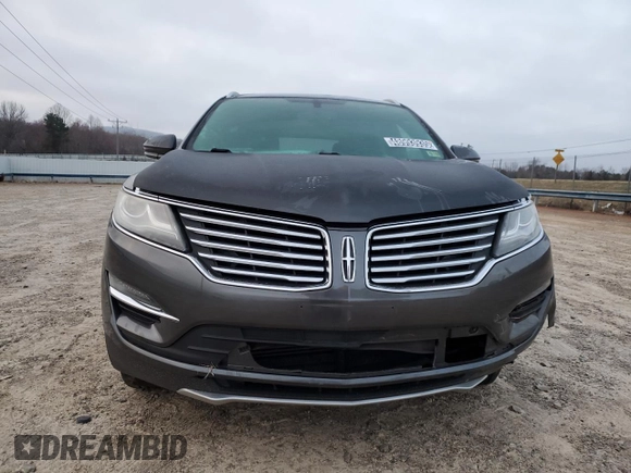 2017 Lincoln MKC Select with VIN 5LMCJ2D91HUL46537, listed as a Copart auction lot 48993935 with 87,153 mi miles and Clean Title. Bid and sale history available at DreamBid. Image 5.