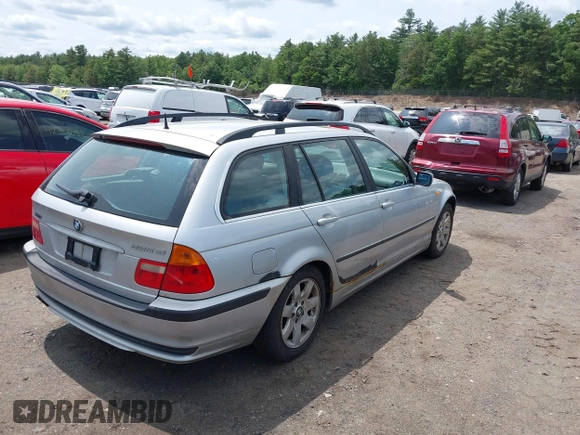 2002 BMW 3 Series 325xi with VIN WBAEP33422PF00009, listed as a IAAI auction lot 42371590 with 361,936 mi miles and . Bid and sale history available at DreamBid. Image 4.