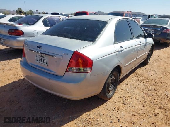 2008 Kia Spectra EX z VIN KNAFE122185524933, wystawiony jako IAAI lot #41950696 z przebiegiem 243 423 mil mil oraz . Historia ofert i sprzedaży dostępna na DreamBid. Obrazek 4.