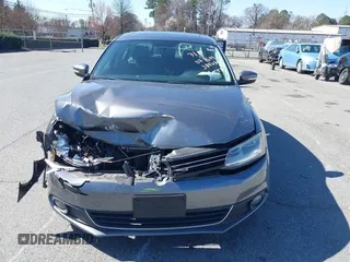 2011 Volkswagen Jetta SEL с VIN 3VWLZ7AJ2BM078649, выставлен на аукционе IAAI как лот 41778648 с пробегом 173 367 миль миль и . История ставок и продаж доступна на DreamBid. Изображение 12.