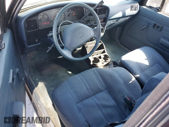 1993 Toyota Pickup with VIN JT4VN93D6P5038601, listed as a Copart auction lot 49533135 with 238,026 mi miles and Clean title. Bid and sale history available at DreamBid. Image 8.