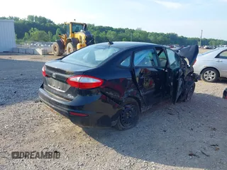 2015 Ford Fiesta S с VIN 3FADP4AJ6FM175618, выставлен на аукционе IAAI как лот 42600505 с пробегом 125 053 миль миль и . История ставок и продаж доступна на DreamBid. Изображение 4.