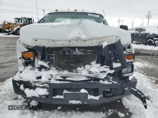 2008 Ford F-350 XL with VIN 1FDSF34518ED31999, listed as a Copart auction lot 43069015 with 274,981 mi miles and Salvage Title. Bid and sale history available at DreamBid. Image 5.