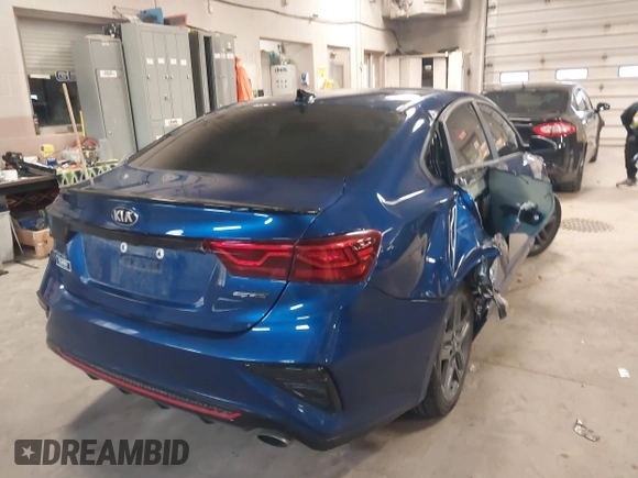 2021 Kia Forte GT-Line z VIN 3KPF34AD2ME330827, wystawiony jako IAAI lot #41967454 z przebiegiem 80 641 mil mil oraz . Historia ofert i sprzedaży dostępna na DreamBid. Obrazek 4.