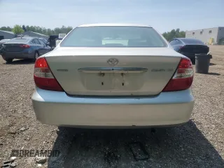 2004 Toyota Camry LE z VIN 4T1BE30K64U887305, wystawiony jako Copart lot #59349925 z przebiegiem 291 527 mil mil oraz Szkoda całkowita • Salvage title. Historia ofert i sprzedaży dostępna na DreamBid. Obrazek 6.