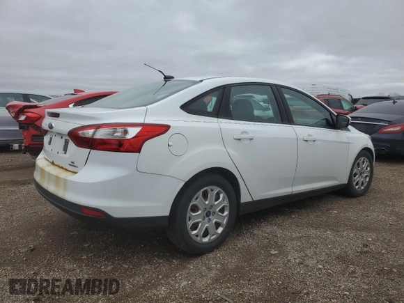 2012 Ford Focus SE z VIN 1FAHP3F28CL399774, wystawiony jako Copart lot #53830855 z przebiegiem 175 442 mil mil oraz Czysty tytuł • Clean title. Historia ofert i sprzedaży dostępna na DreamBid. Obrazek 3.