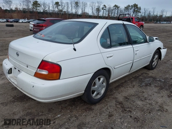 1999 Nissan Altima XE with VIN 1N4DL01D2XC184334, listed as a IAAI auction lot 41617706 with 91,348 mi miles. Bid and sale history available at carsss.com. Image 4.
